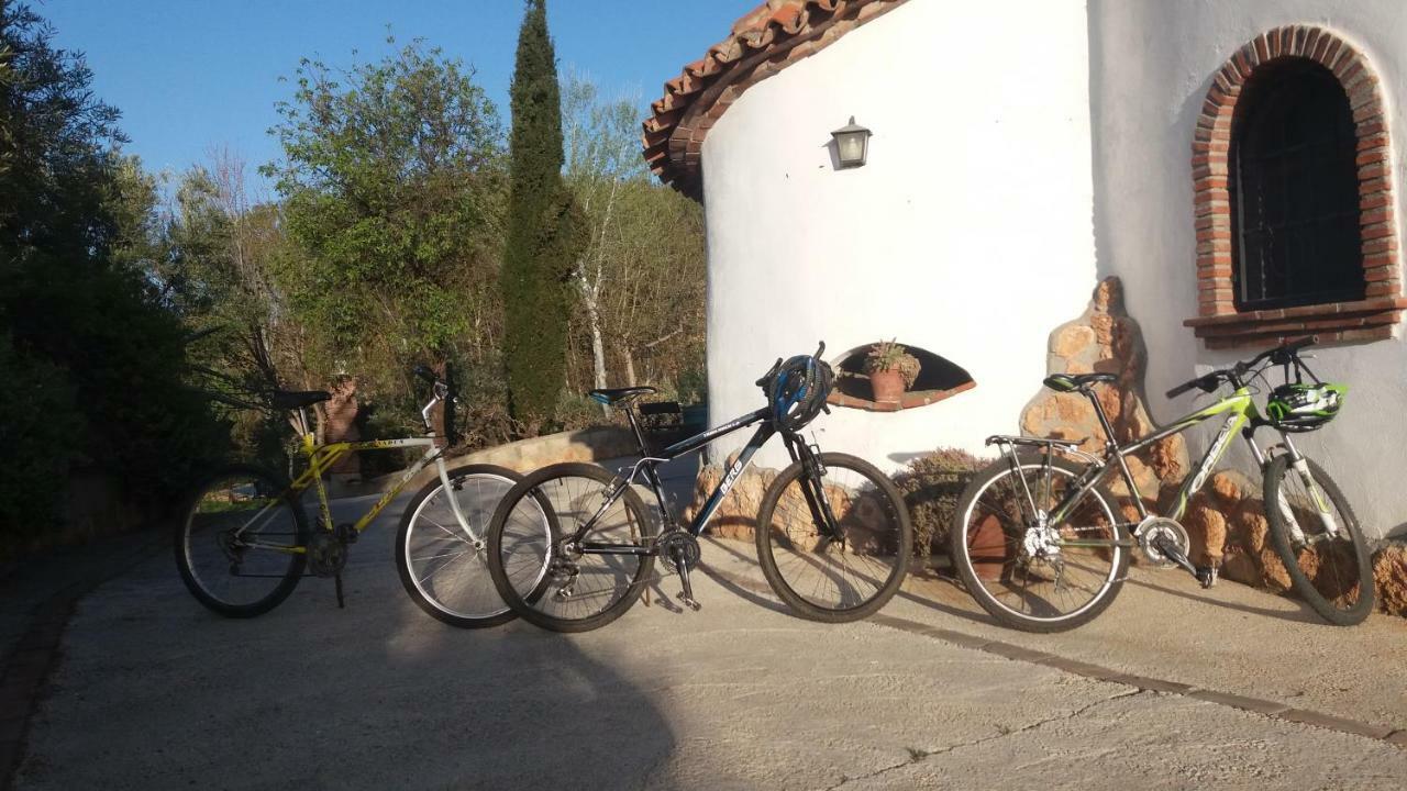 בית הארחה Benalúa de Guadix 	Cuevas La Chumbera מראה חיצוני תמונה
